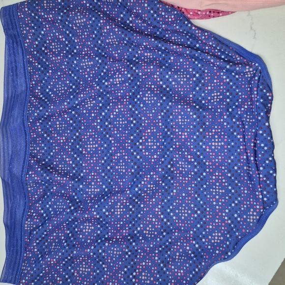 Hanes Women's Briefs in 5 Colors. Like New - Picture 4 of 5